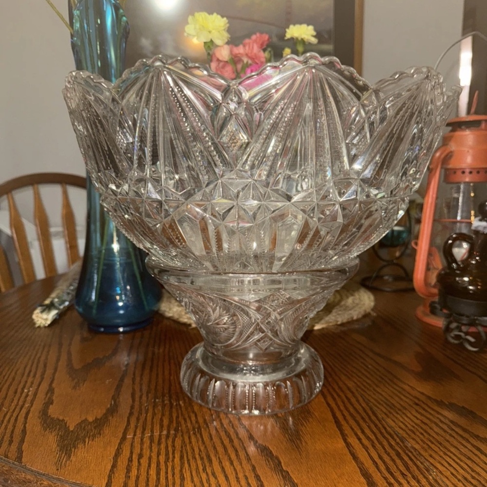 Elegant Crystal Glass Bowl